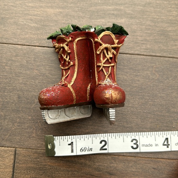 Christmas Ornament Ice Skating Holly Ice Skates Figure Skating Red Boots, Decor - Picture 10 of 11